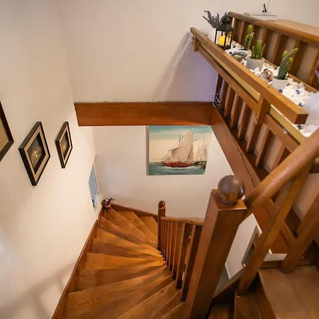 Holiday home Amazing In With House Sea View *