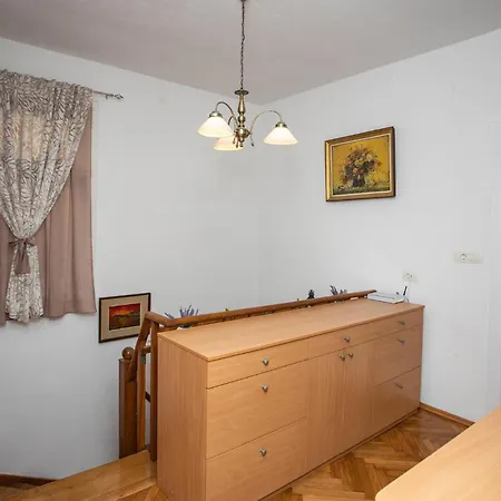 Holiday home Amazing In With House Sea View